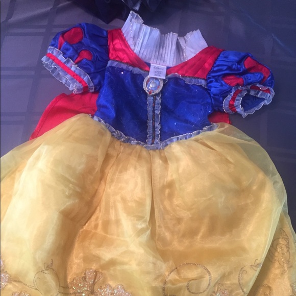 Disney Other - Disney Princess SNOWWHITE Size 3t Lightly Used